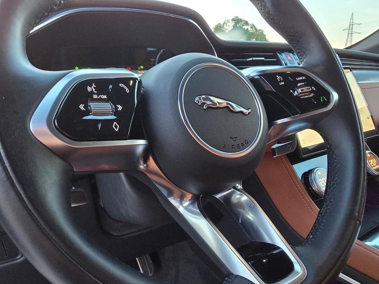 Jaguar F-Pace 2.0 D 204 CV AWD aut. R-Dynamic SE