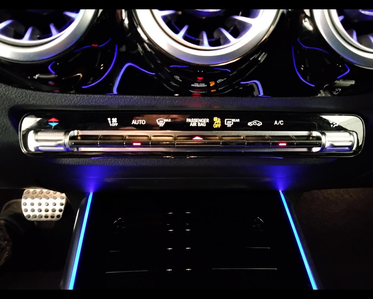 Mercedes-Benz GLA-H247 2023 - GLA 180 d AMG Line Advanced Plus auto