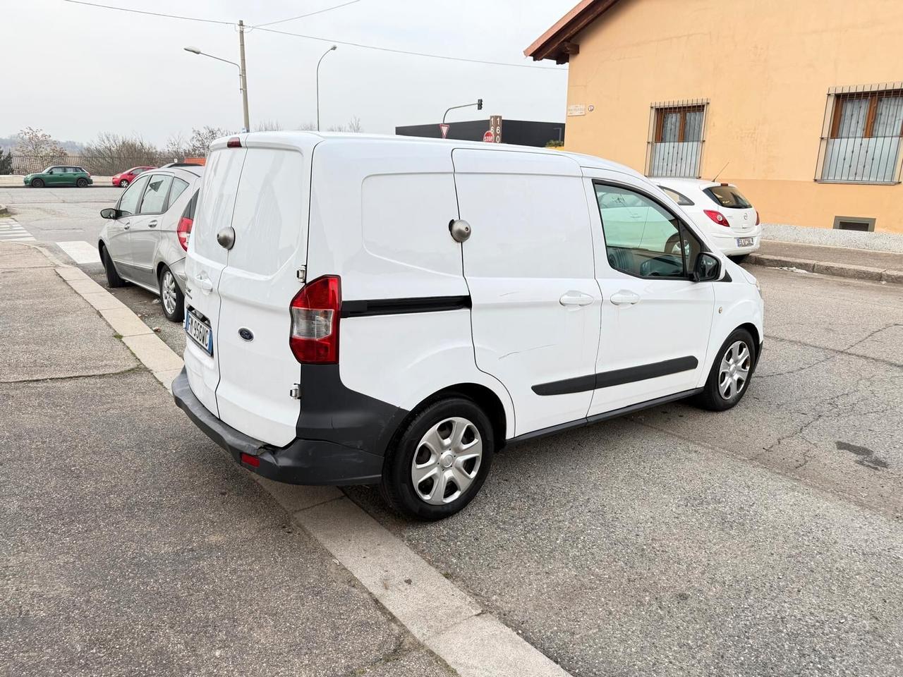 Ford Transit Courier 1.5 TDCi 75CV Van Trend