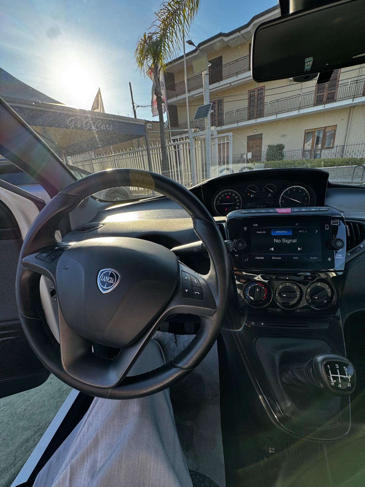 Lancia Ypsilon 1.2 69 CV 5 porte GPL Silver