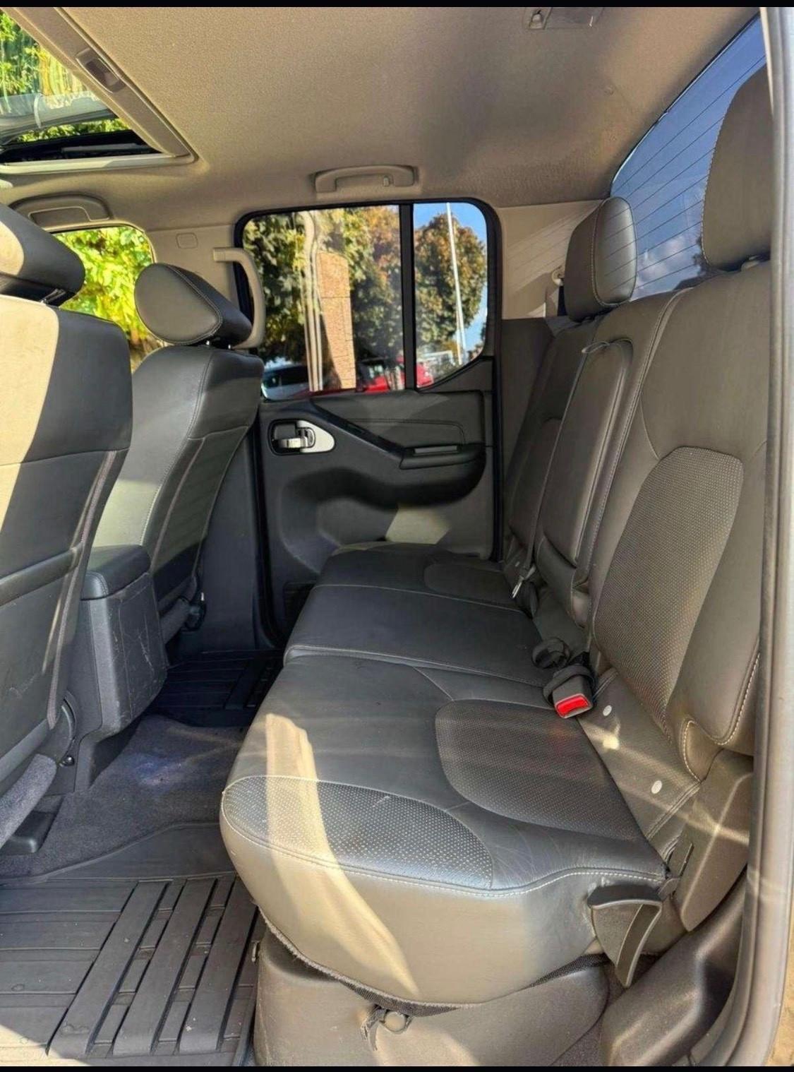 Nissan Navara 3.0 dCi 4 porte Double Cab LE V6 Platinum