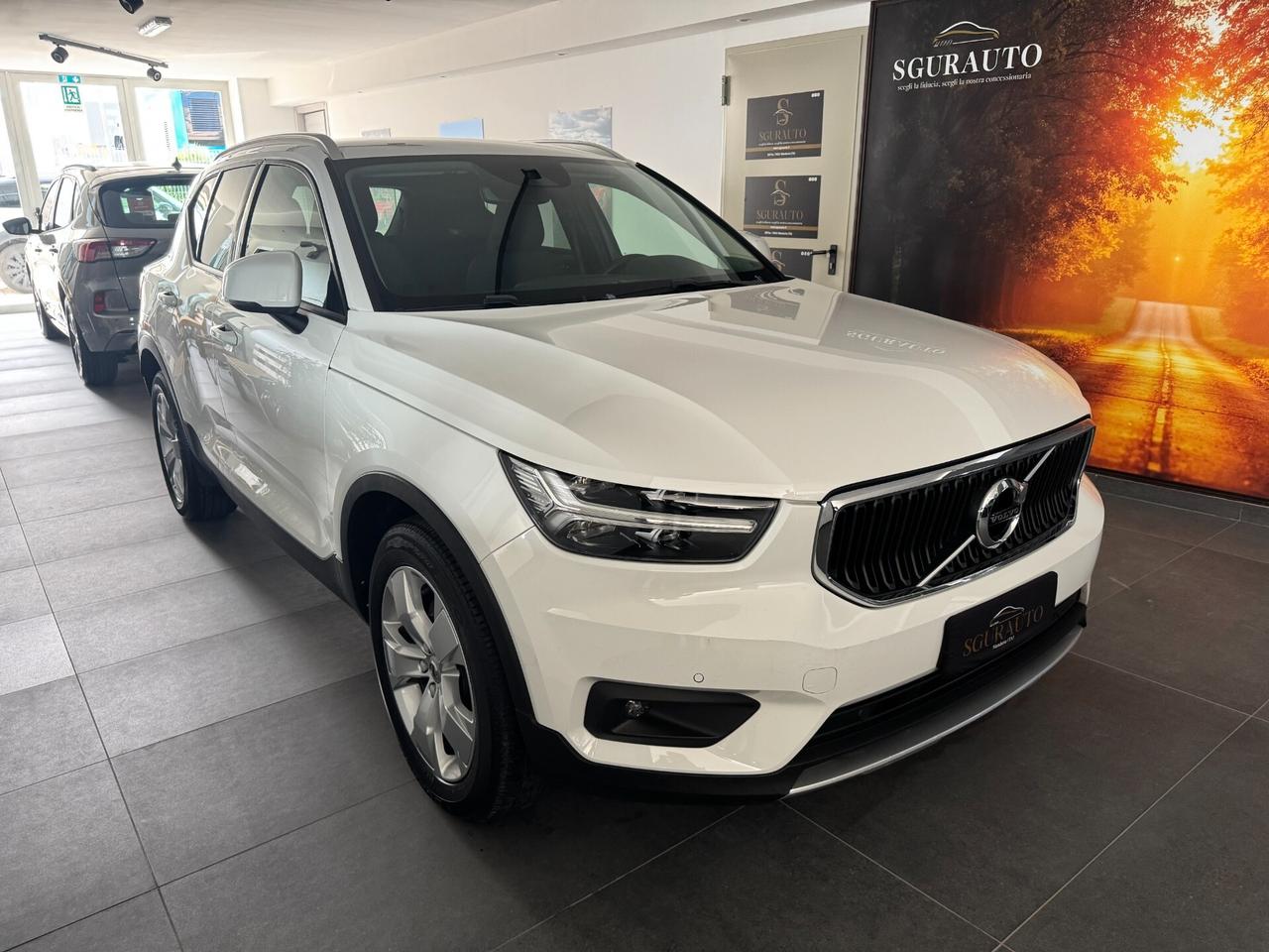 VOLVO XC40 D3 2.0 AWD GEARTRONIC MOMENTUM PRO 2020