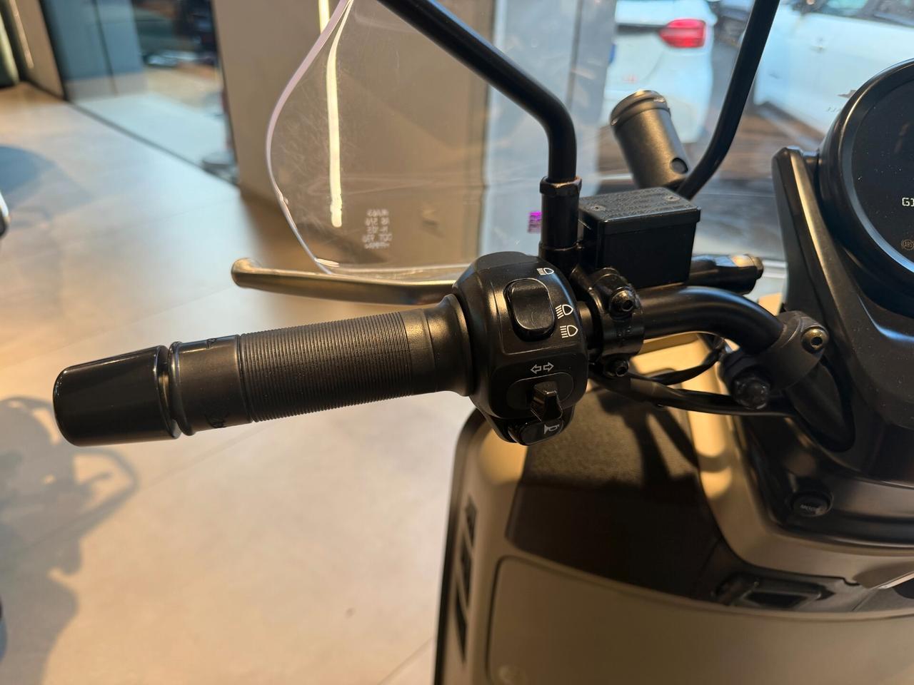 Piaggio Vespa 300 GTV