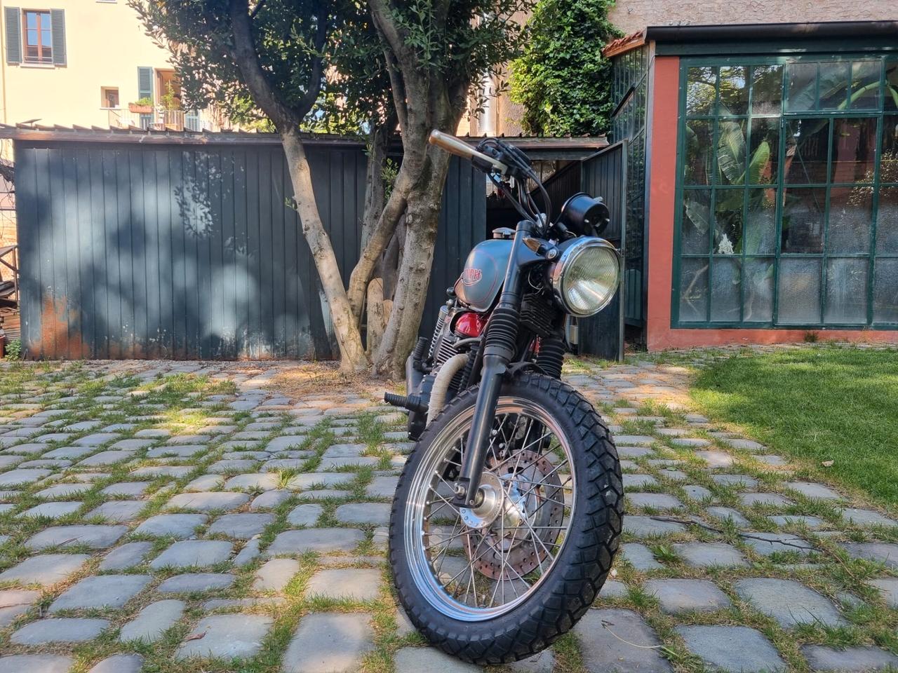 Triumph Bonneville T100