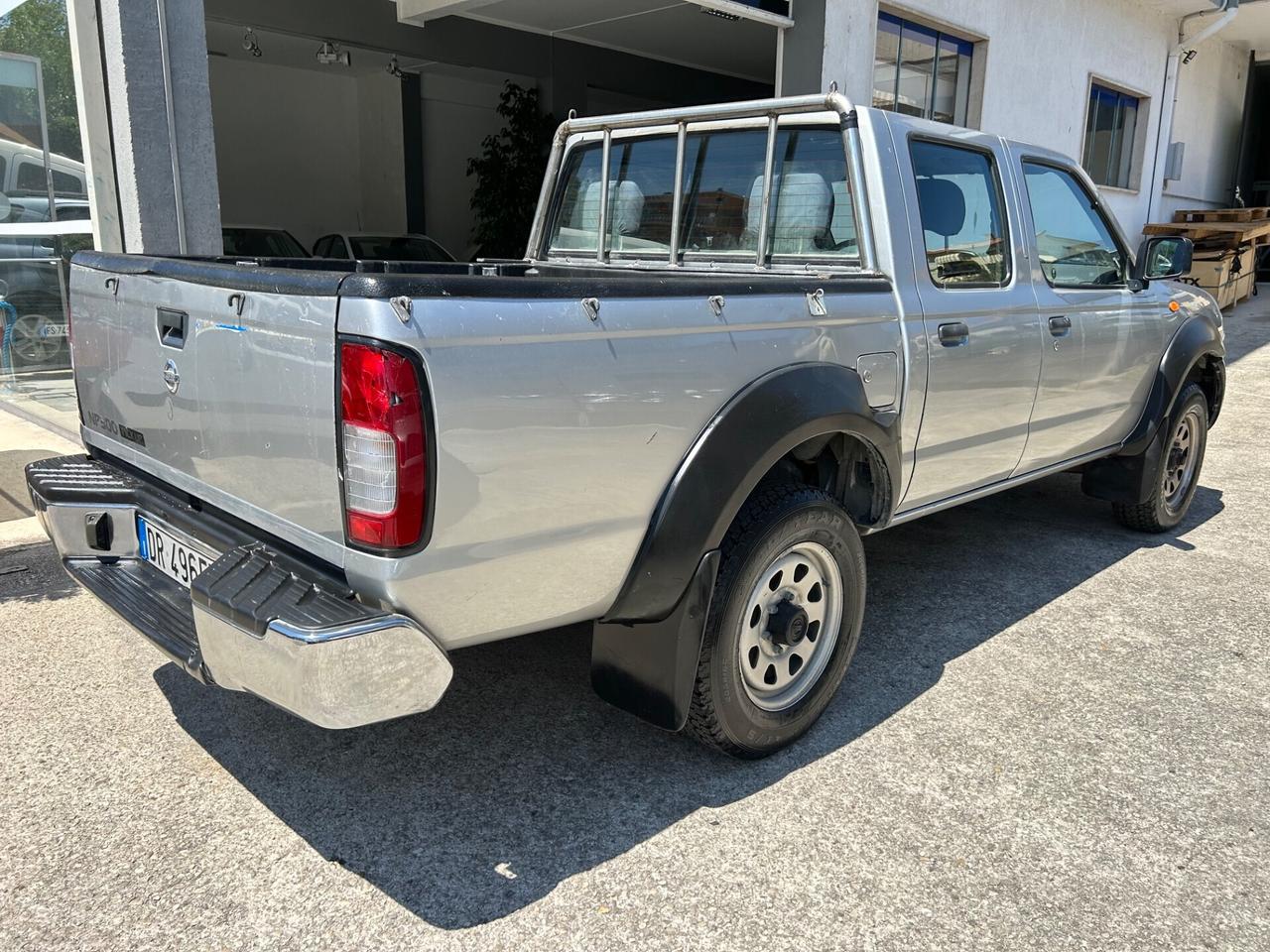 Nissan NP300 2.5 tdi PIck-UP Doppia Cabina