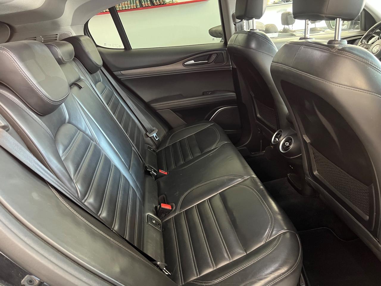 Alfa Romeo Stelvio 2.2 210 CV AT8 Q4 Executive