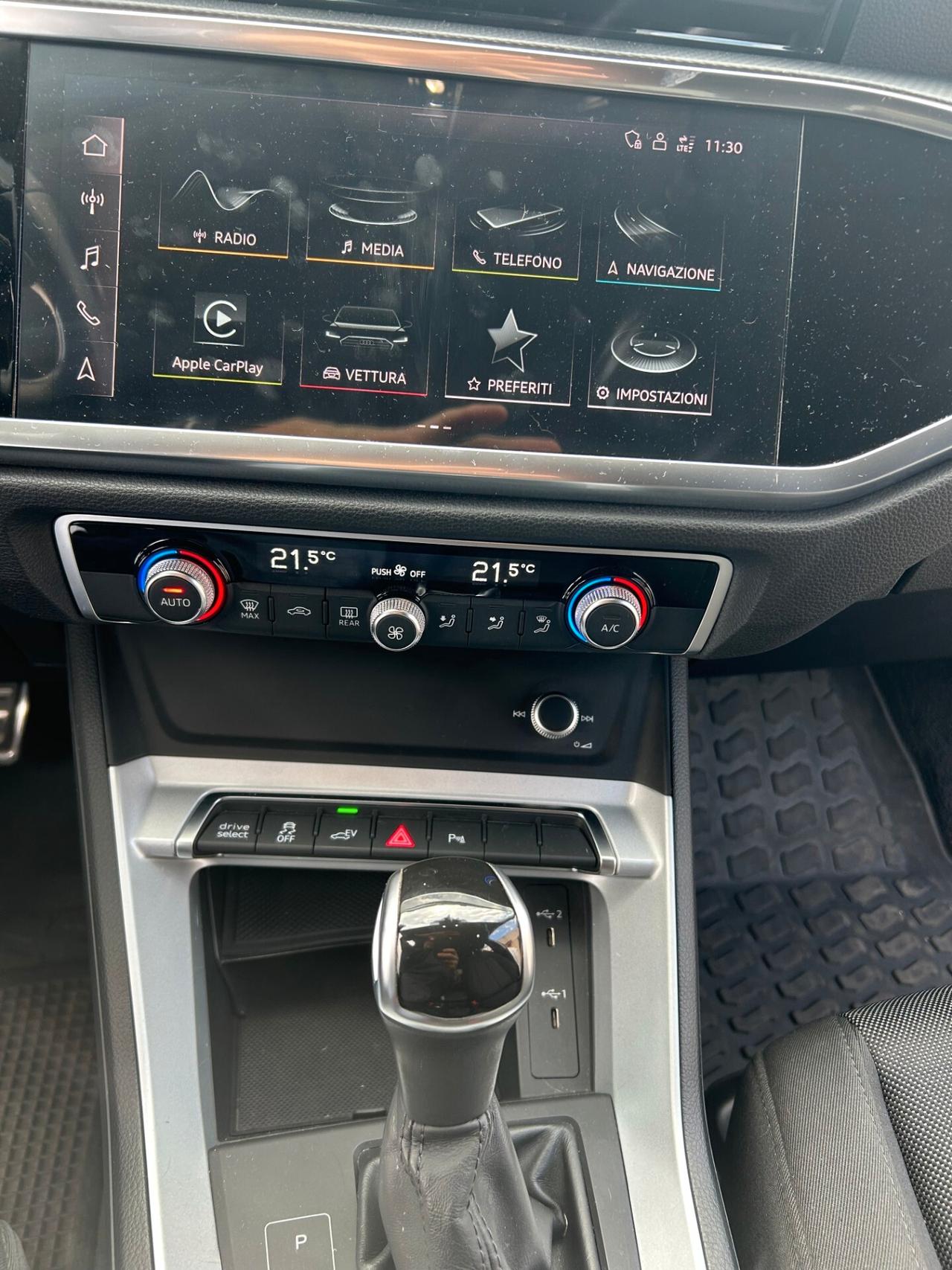 Audi Q3 45 TFSI plug in e S tronic Business unico proprietario