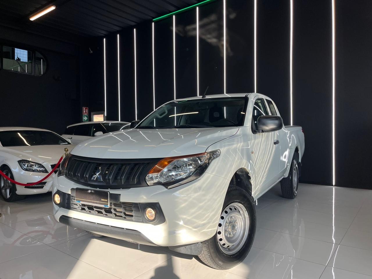 Mitsubishi L200 2.4 DI-D/154CV Double Cab Intense 55.000Km