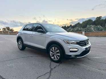 Volkswagen T-Roc/1.0 TSI 116 CV/CAR PLAY/CERCHI 17"/NEO