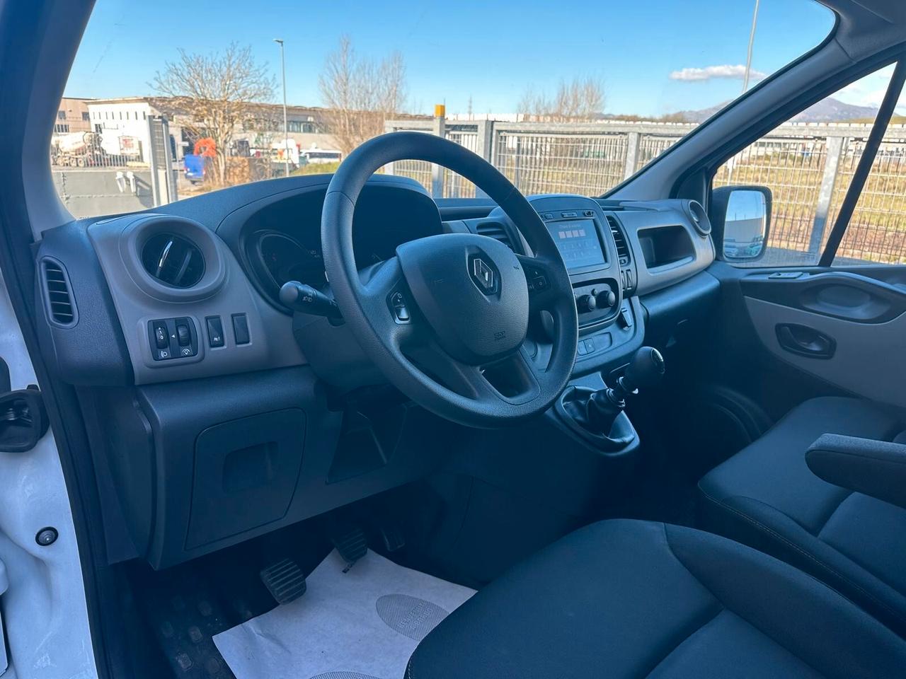 Renault Trafic 1.6 dci 125cv L1H1