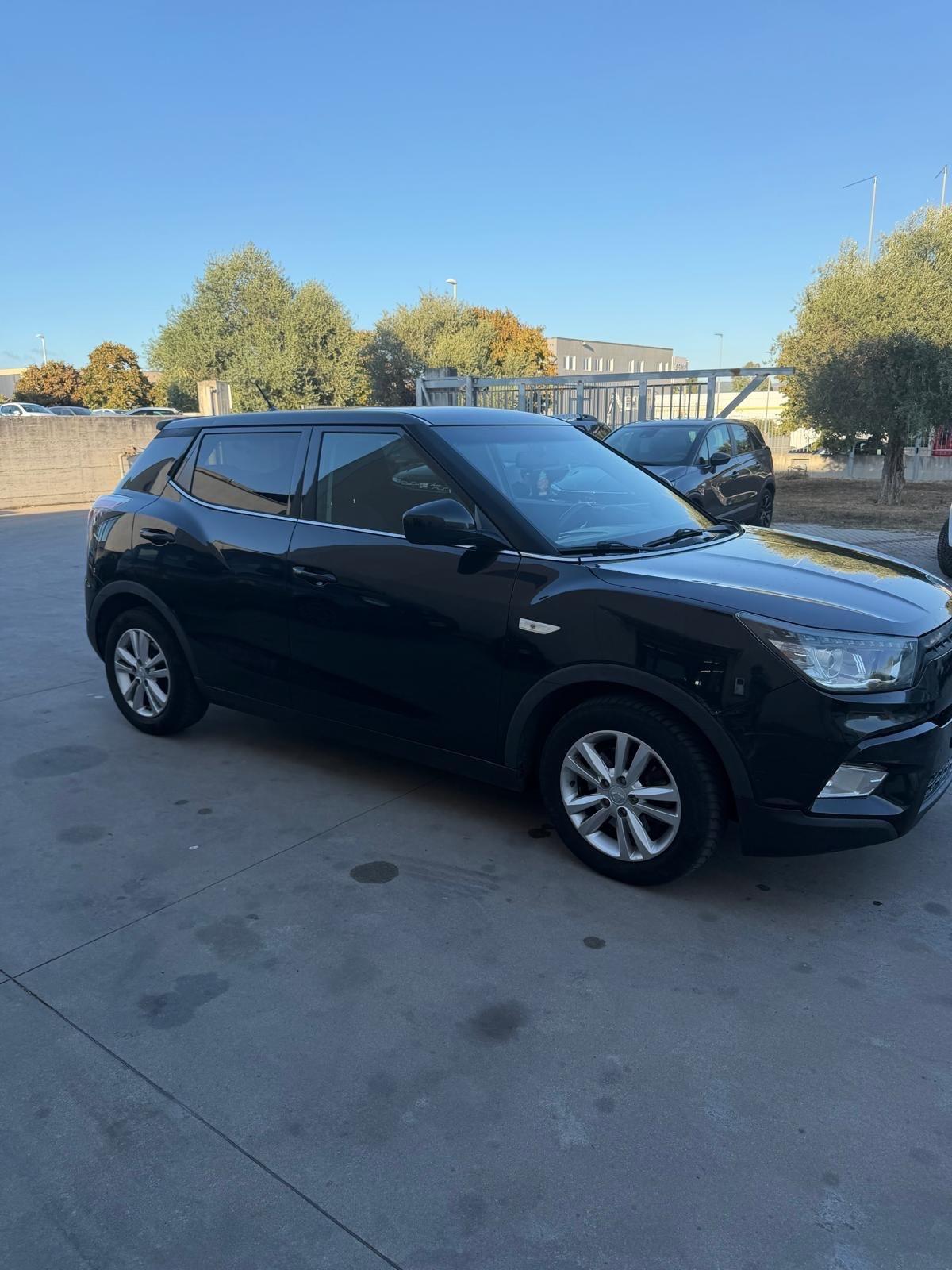 Ssangyong Tivoli 1.6d 2WD Be Visual Hot Aebs