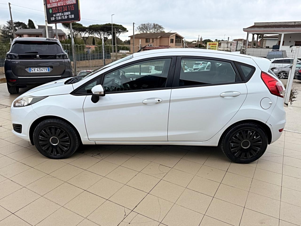 Ford Fiesta 1.5 TDCi 75CV 5 porte Titanium Garanzia 12 Mesi