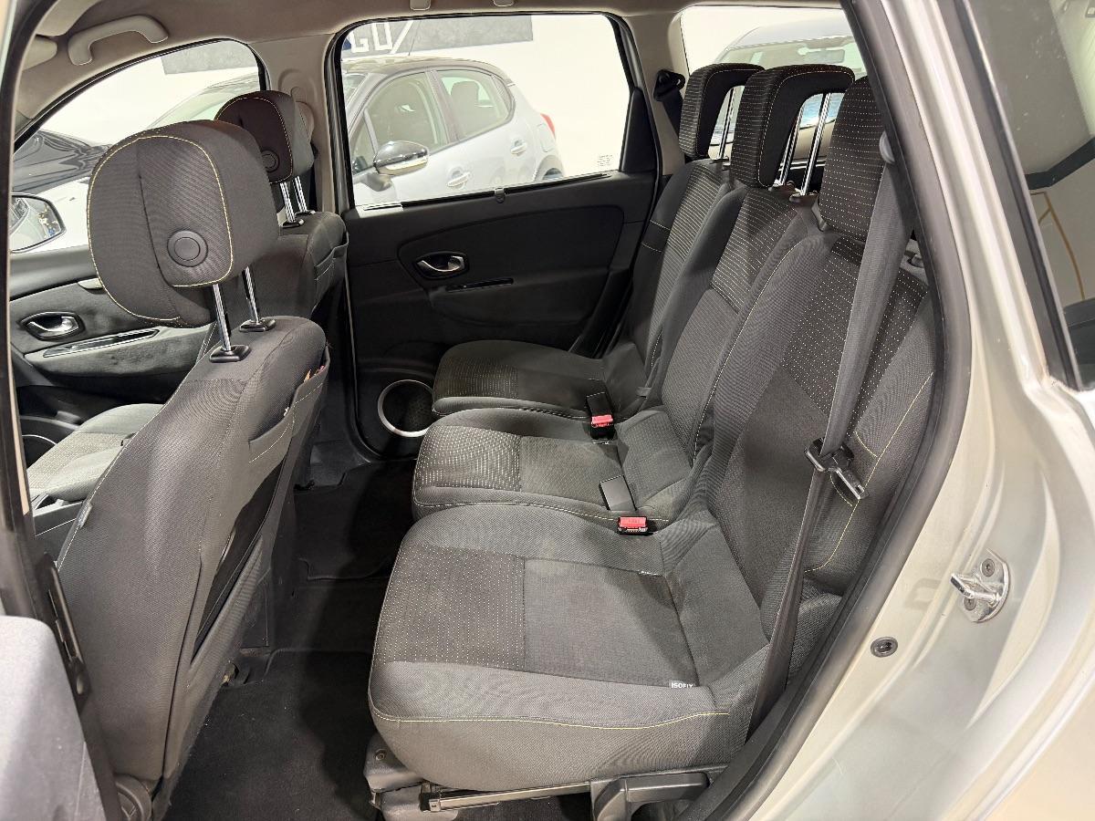 RENAULT - Scénic X-Mod - 1.5 dCi 110CV Luxe. 7P