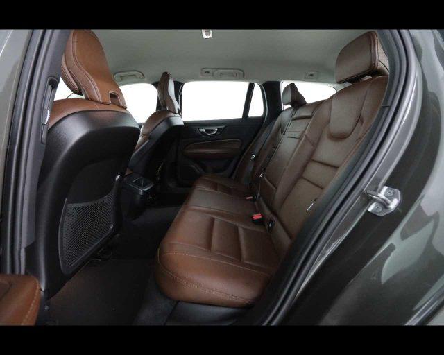 VOLVO V60 D3 AWD Geartronic Inscription N1