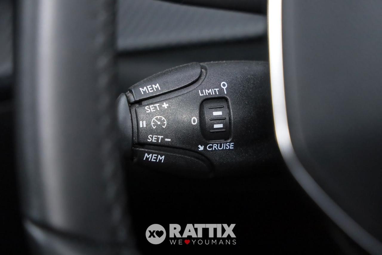 Peugeot 2008 1.2 Puretech 100CV Allure