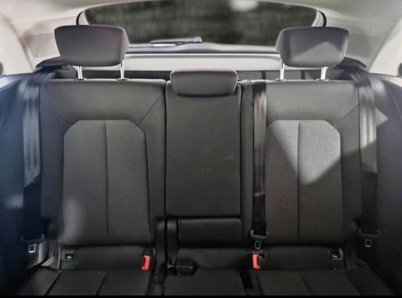 Audi Q3 35 TDI S tronic Business 2021