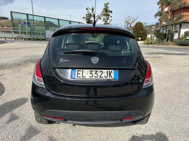 LANCIA Ypsilon 1.2 69 CV 5 porte GPL Ecochic Silver