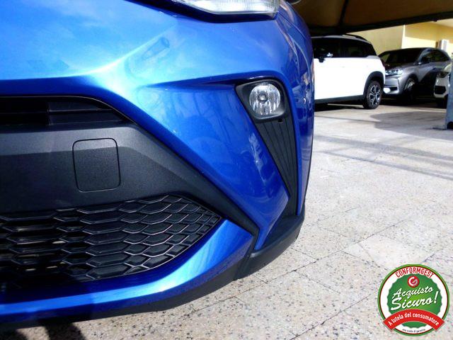 TOYOTA C-HR 1.8 Hybrid E-CVT Business
