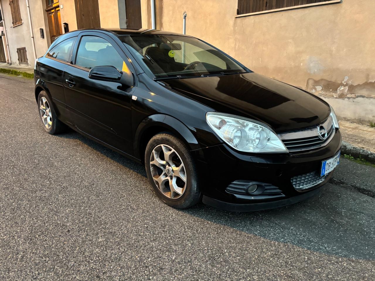 Opel Astra GTC 1.3 CDTI 3 porte Enjoy