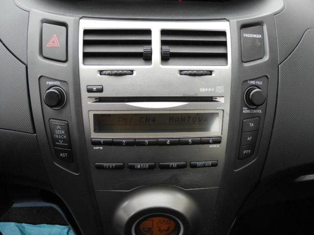 TOYOTA Yaris 1.4 D-4D DPF 5p. 6M - OK NEOPATENTATI - DA VETRINA