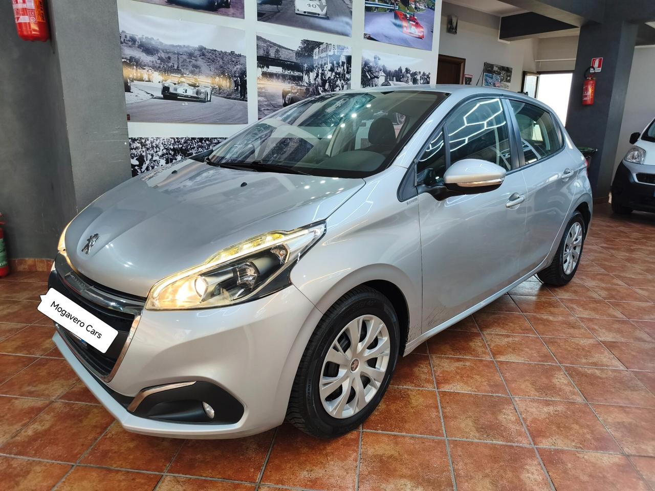 Peugeot 208 1.6 diesel BlueHDi 75CV 5 porte