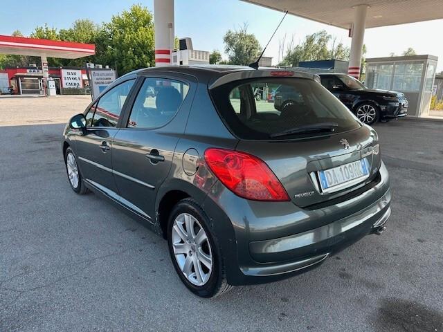 Peugeot 207 1.6 HDi 90CV 5p. XSI