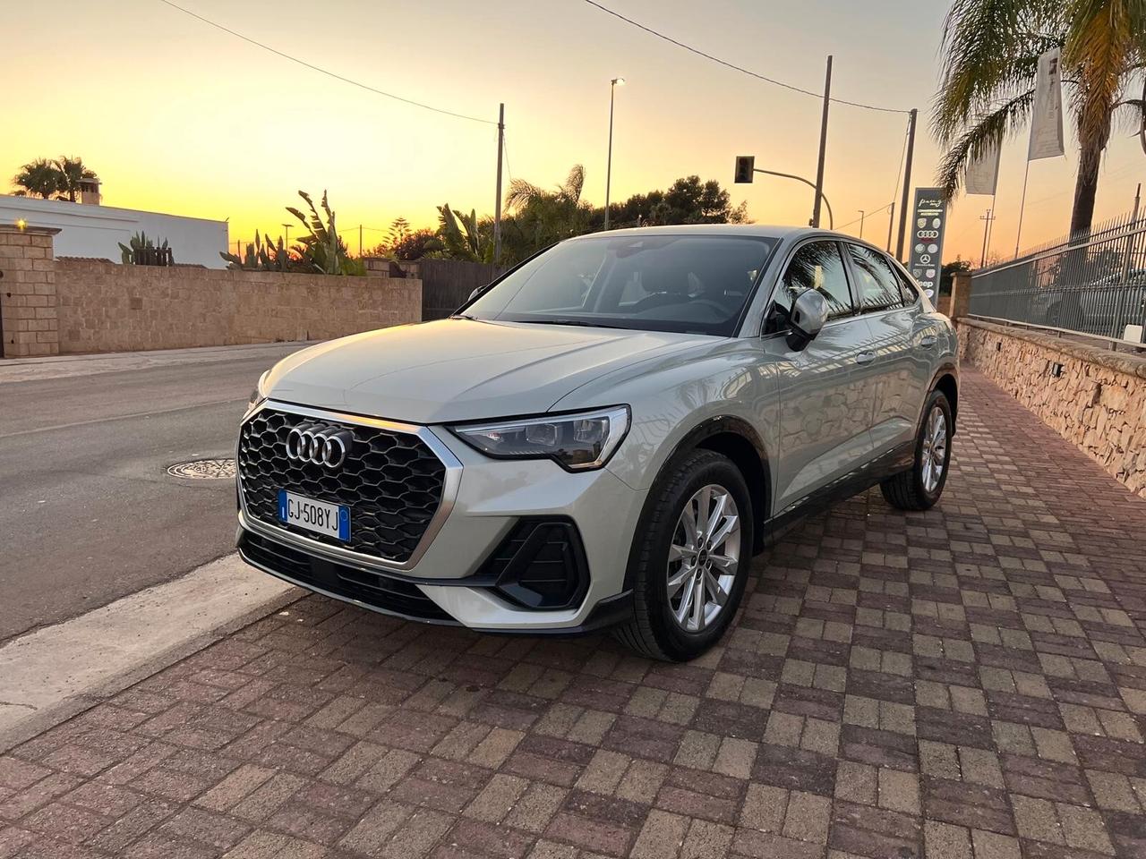 Audi Q3 SPB 35 TDI S tronic Business plus