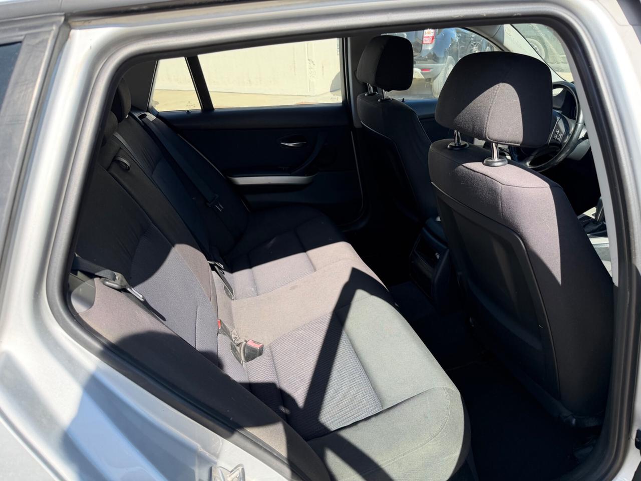 Bmw 318d cat Touring Attiva 2011