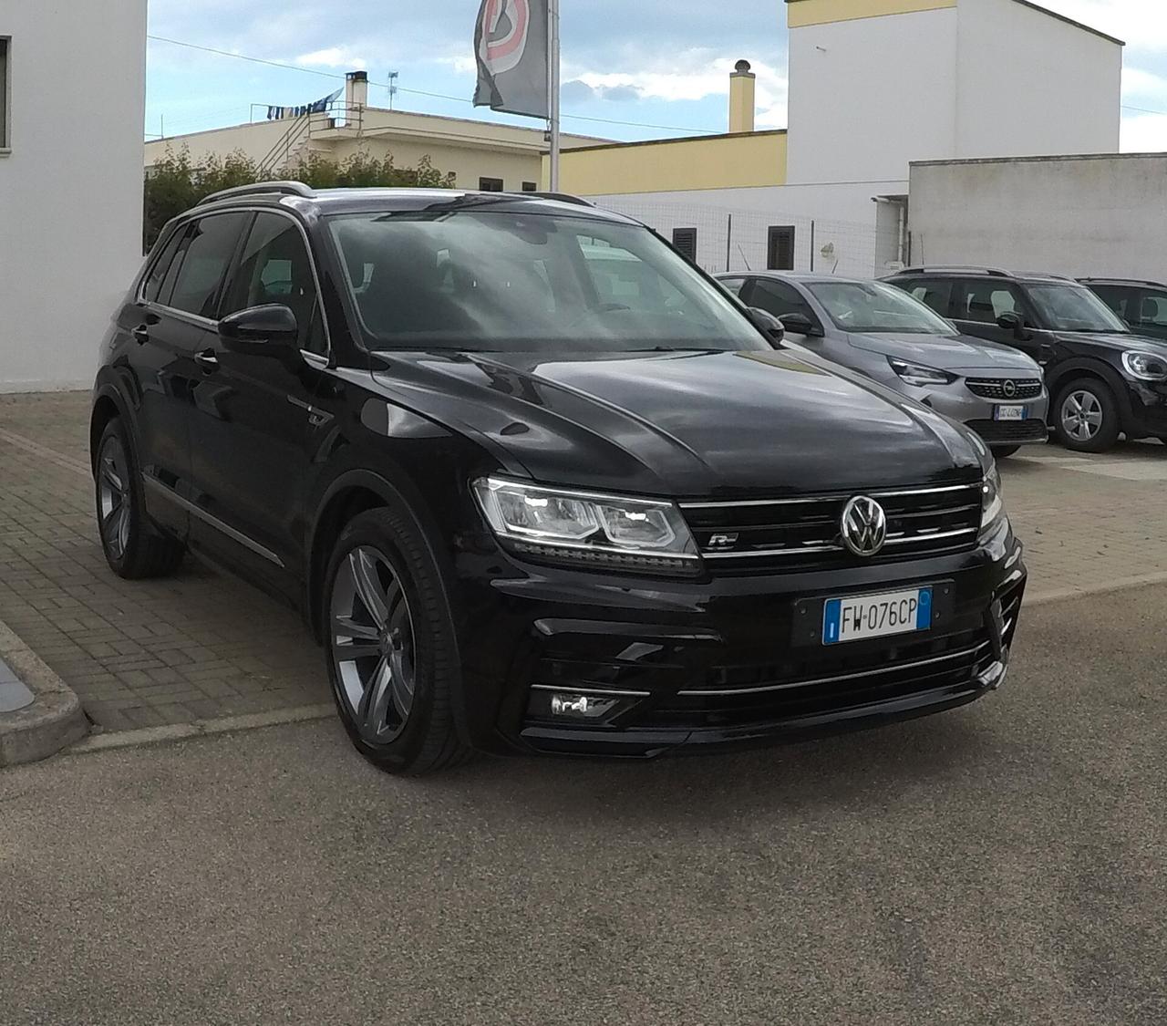 Volkswagen Tiguan 1.6 TDI SCR Sport R-Line