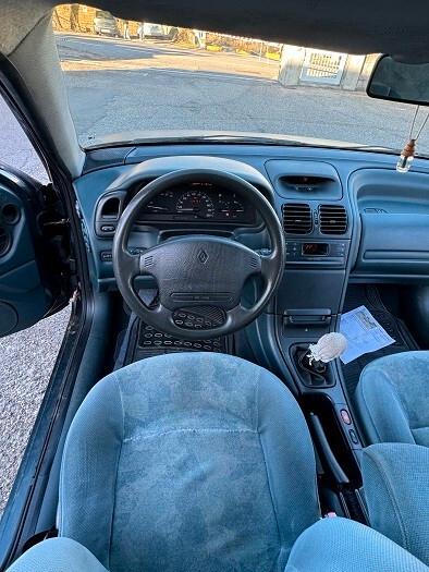 Renault Laguna 1.8i MPI cat RT