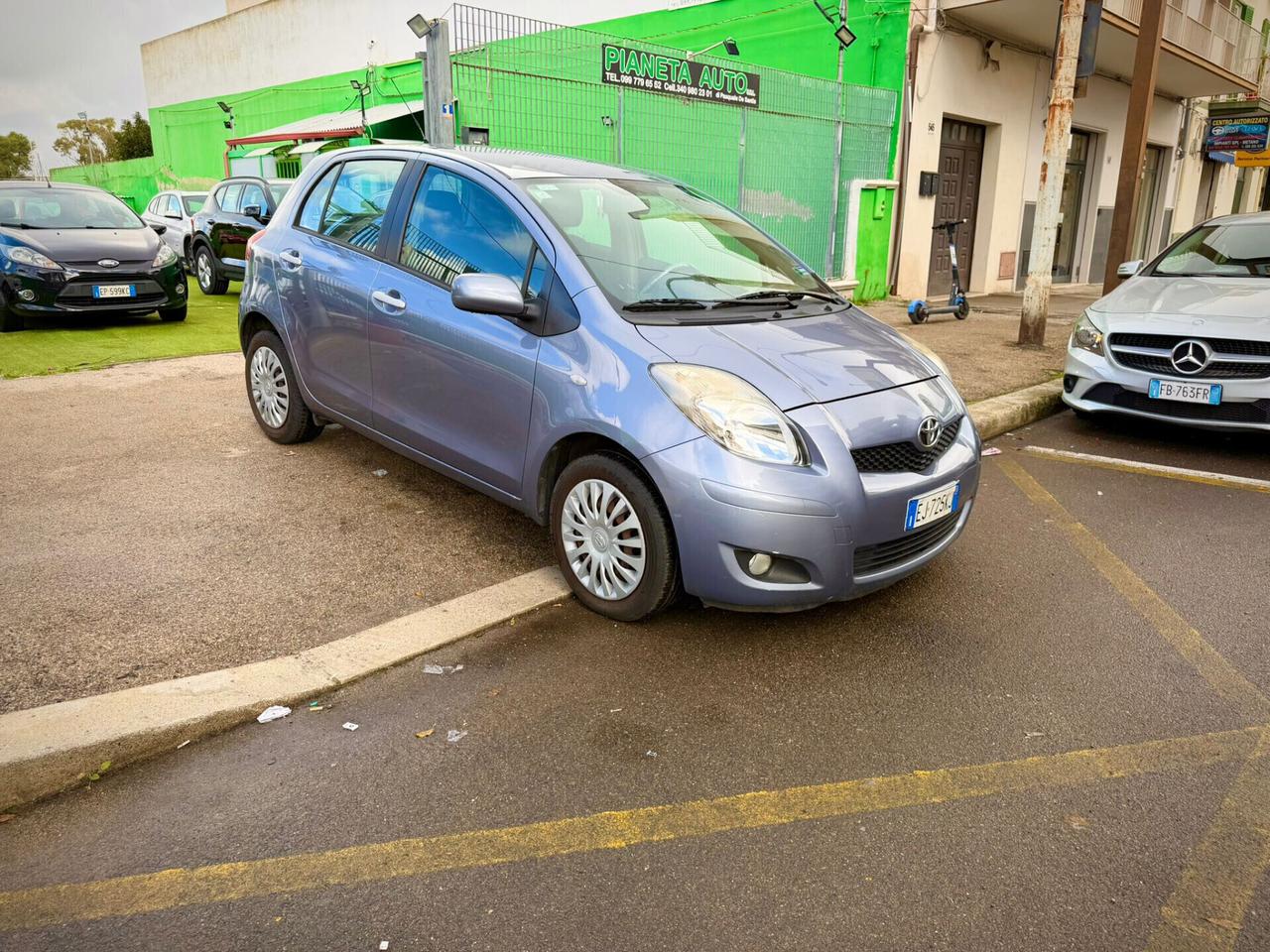 Toyota Yaris 1.0 5 porte