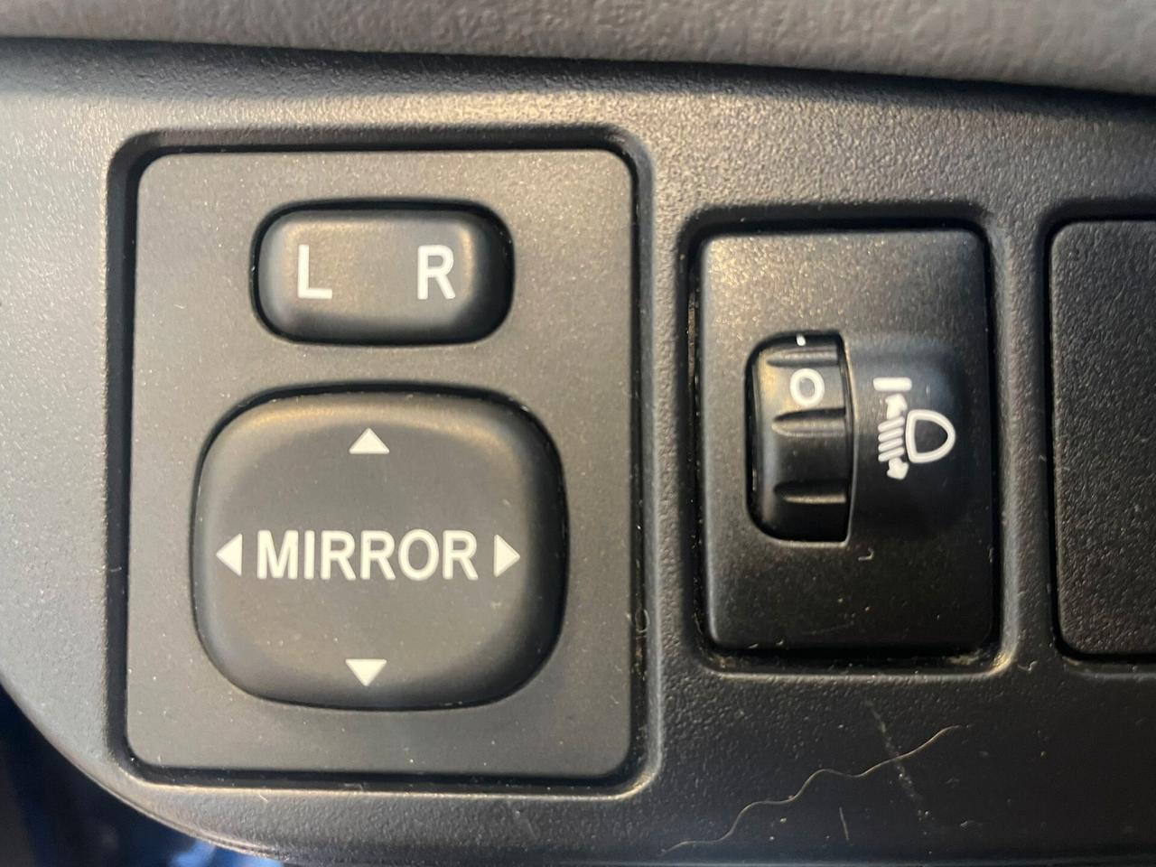 Toyota Yaris 5p "BLUE EDITION"