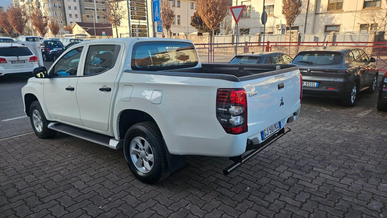 Mitsubishi L200 2.3 DI-D 150CV 4WD DOUBLE CAB INTENSE N1 + IVA