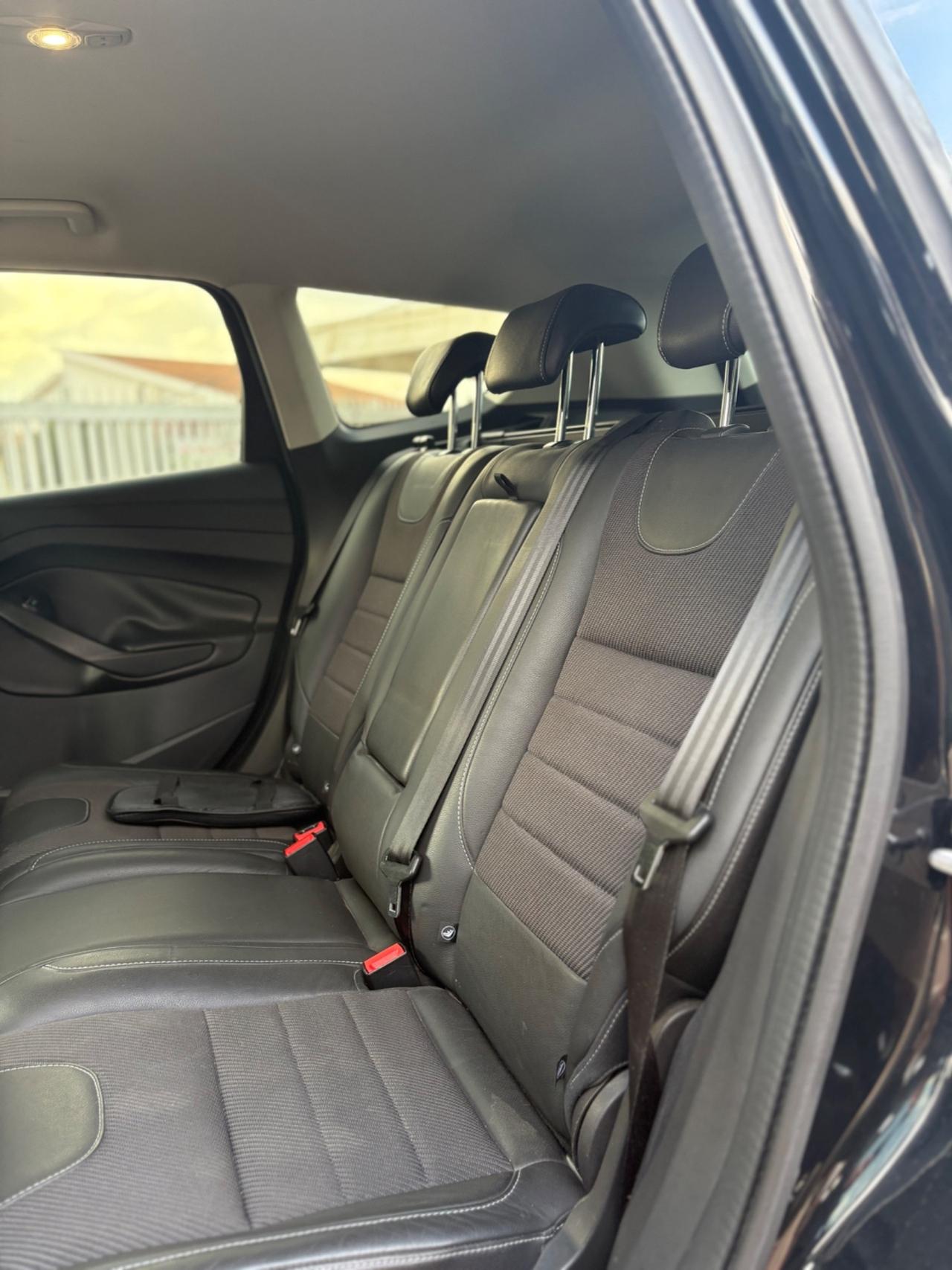 Ford Kuga 2.0 TDCI 120 CV S&S 2WD Titanium