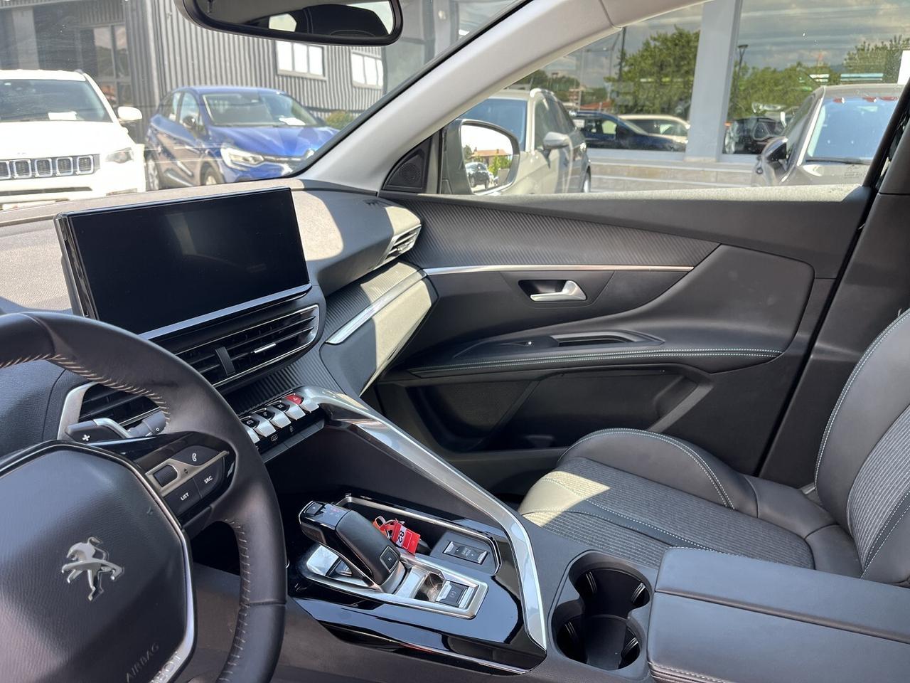 PEUGEOT 5008 1500 HDI 130 CV AUTOM. 7 POSTI