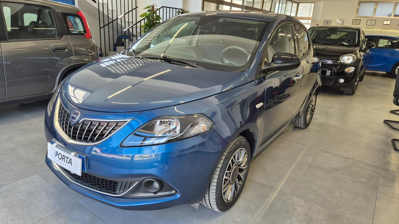 Lancia Ypsilon 1.0 FireFly 5 porte S&S Hybrid Ecochic Gold