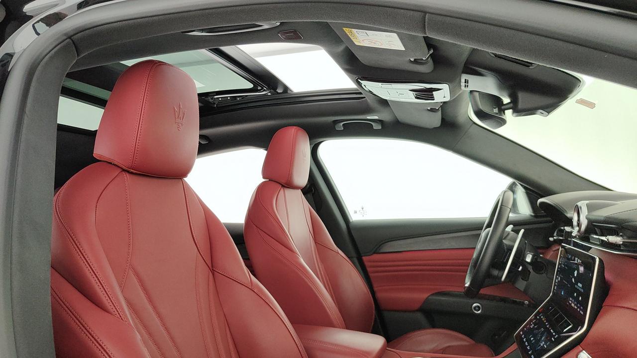 MASERATI Grecale 2.0 mhev Modena 330cv auto