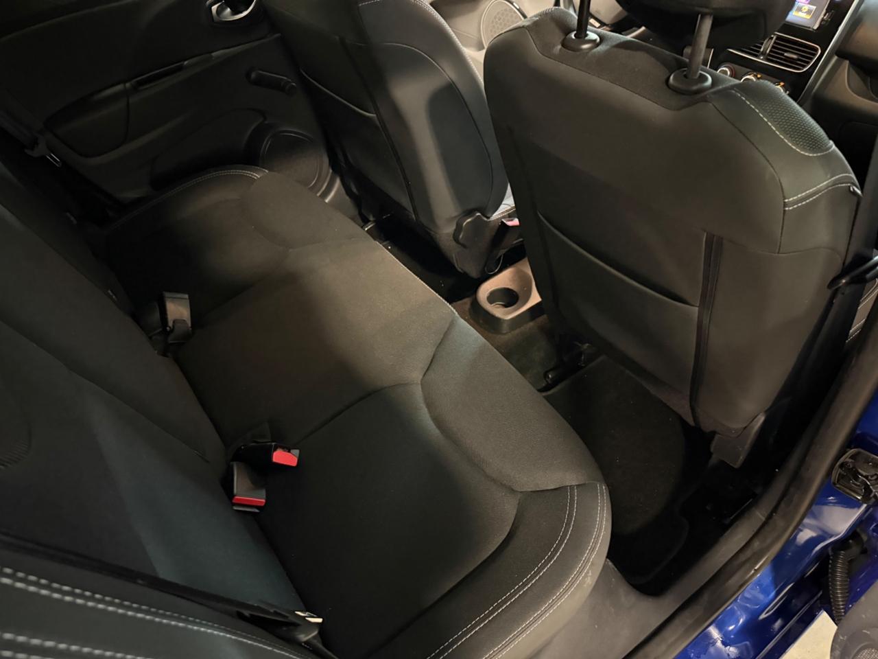 Renault Clio 1.5 dci 75 CV Moschino 5P