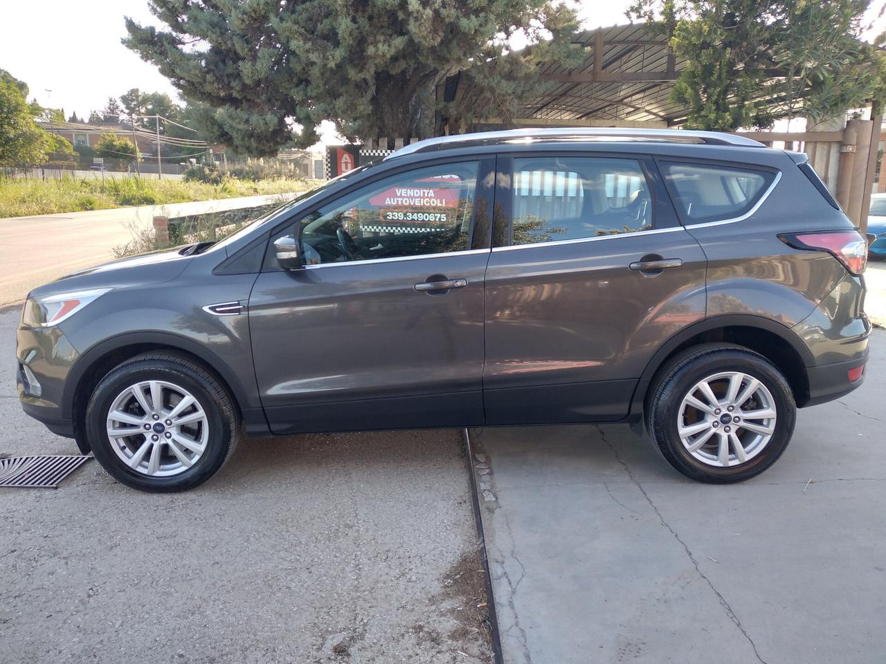 Ford Kuga 1.5 TDCI 120 CV S&S 2WD Titanium
