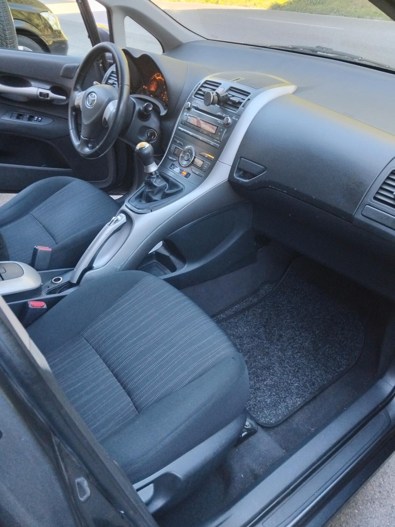 Toyota Auris 1.4 D-4D 5 porte Sol
