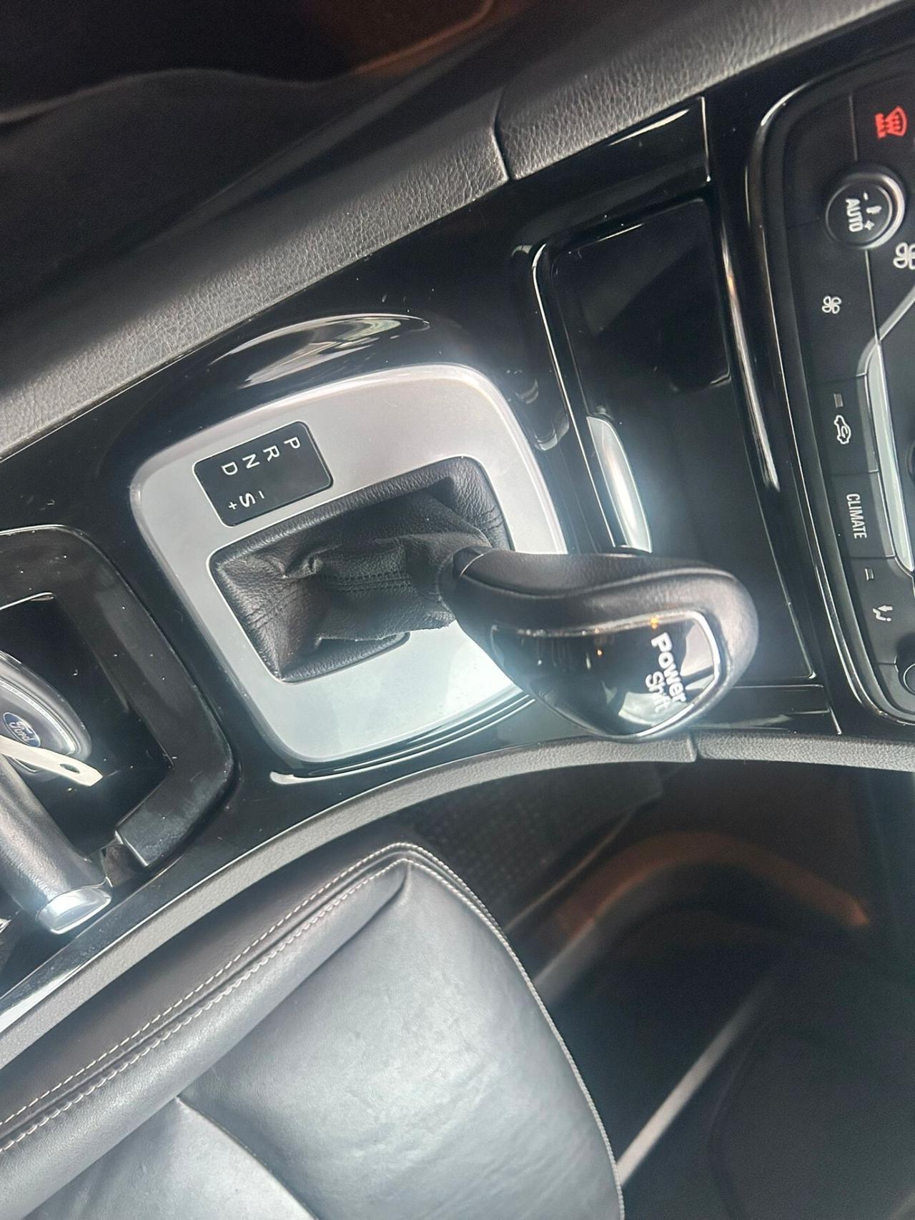 Ford Galaxy 2.0 TDCi 7 POSTI 2011