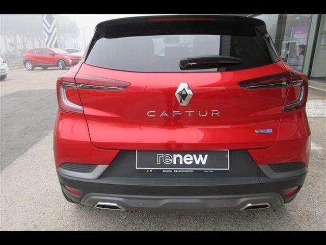 Renault Captur 1.6 E-TECH Hybrid RS Line Auto