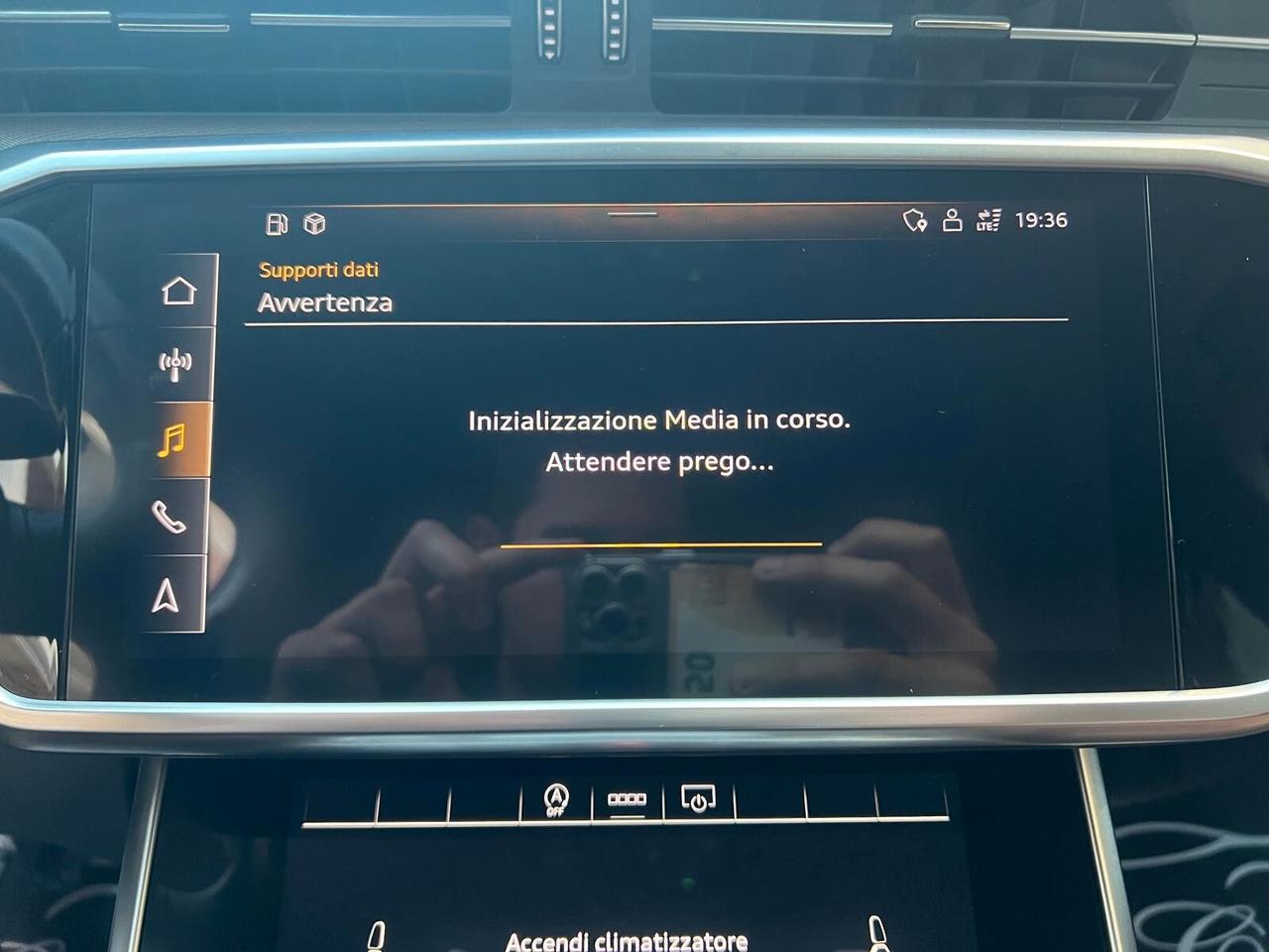 AUDI A6 AVANT 40 2.0 TDI MHEV 204CV QUATTRO PELLE NAVI ANNO 2021