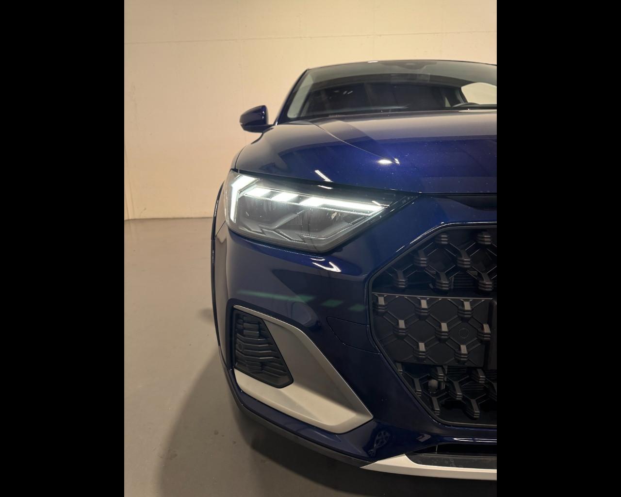 AUDI A1 ALLSTREET 30 TFSI BUSINESS