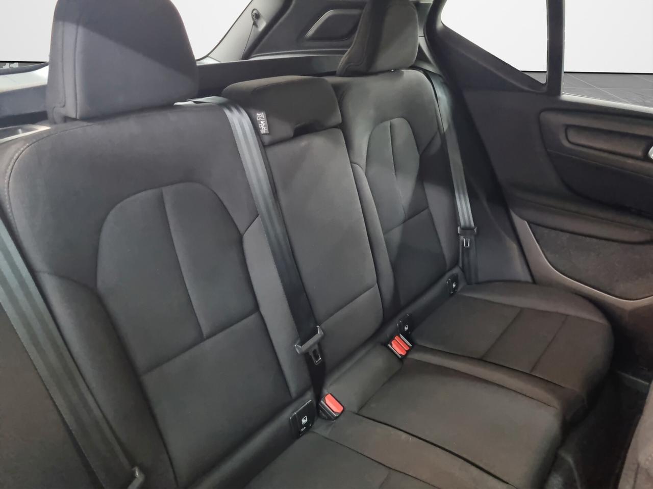 Volvo XC40 T2 Momentum Core