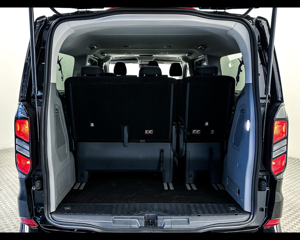 FORD Tourneo Custom 2ªs - Tourneo Custom 320 2.0 EcoBlue 150CV PL Titanium