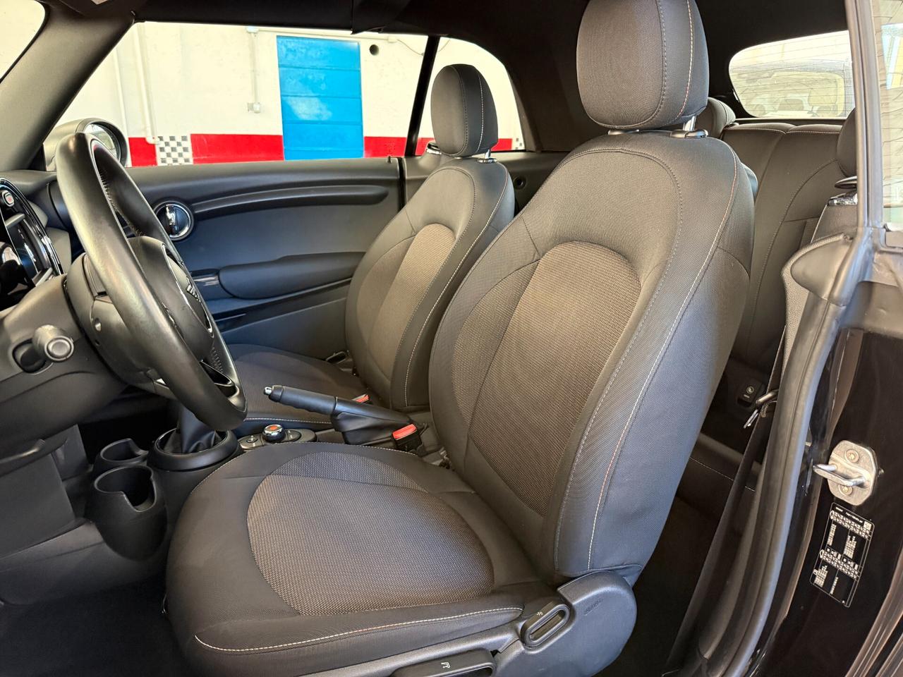 Mini One Cabrio 1.5 - SERVICE MINI