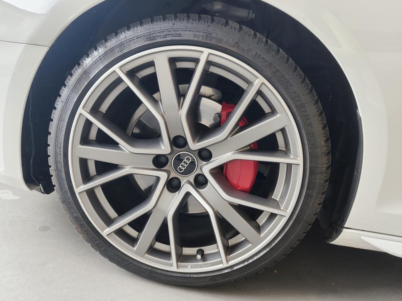 Audi A4 40 TDI quattro S tronic line edition