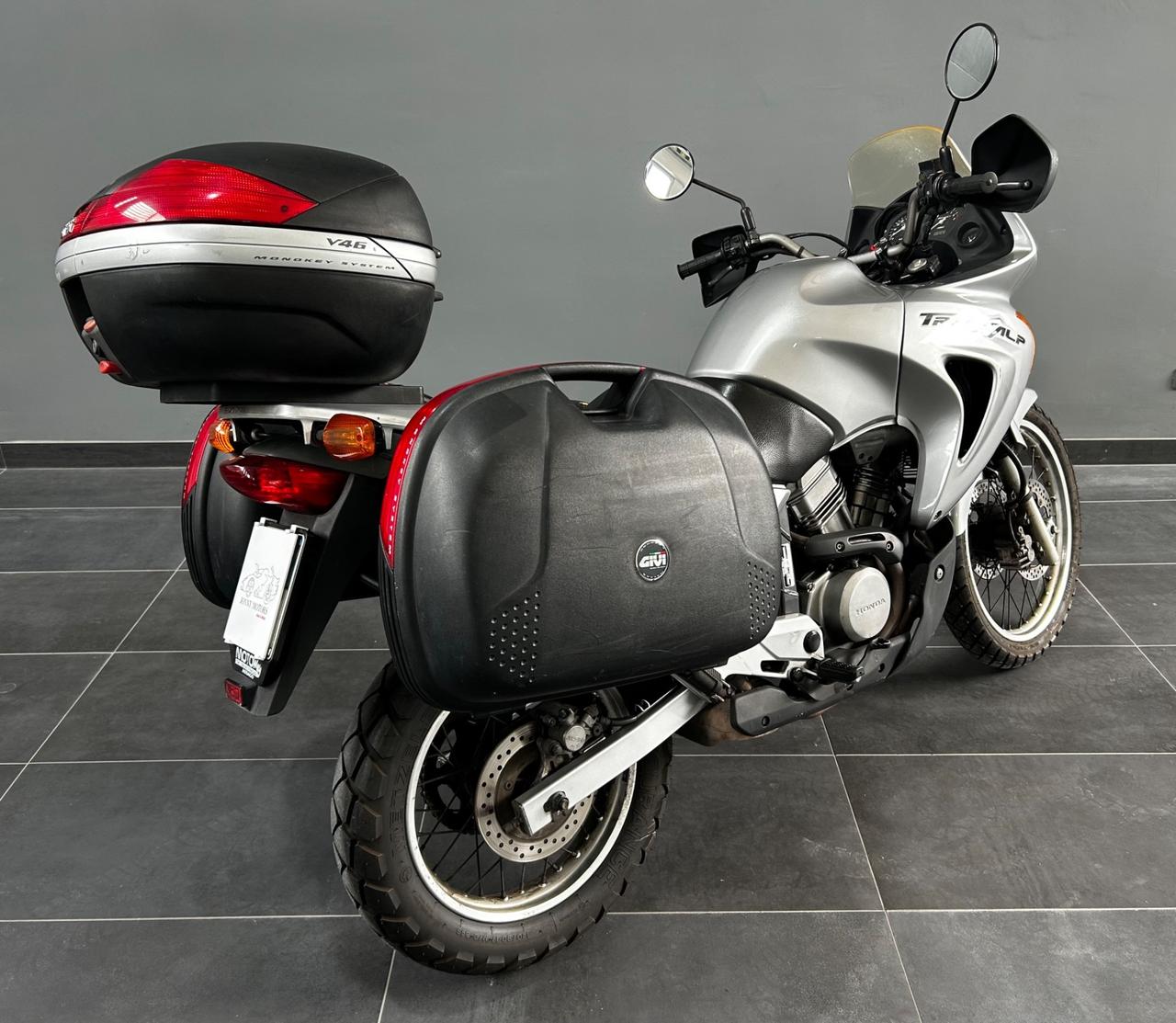 Honda XL 650 transalp - 2004