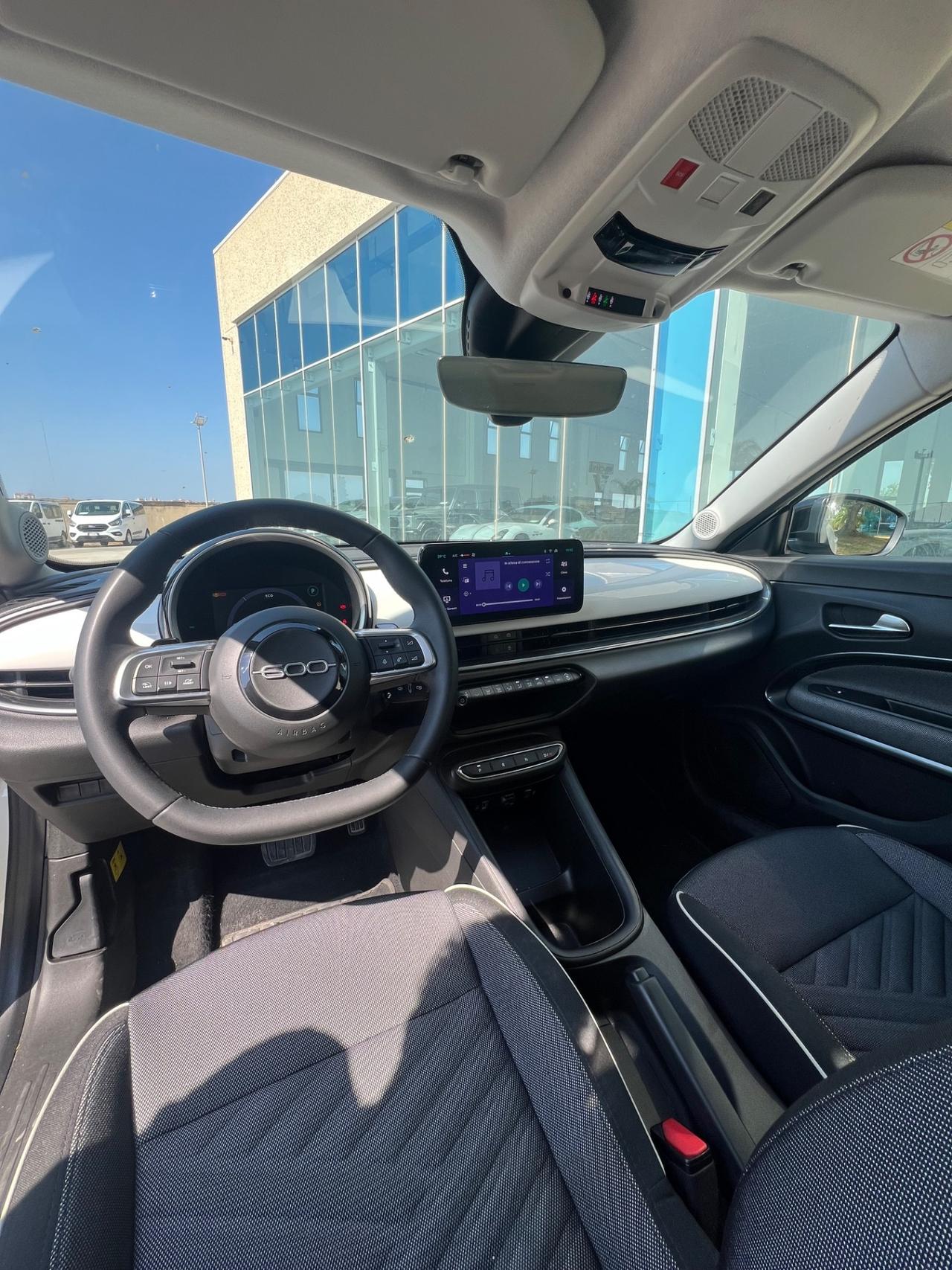 Fiat 600 Hybrid 100 CV DCT MHEV La Prima